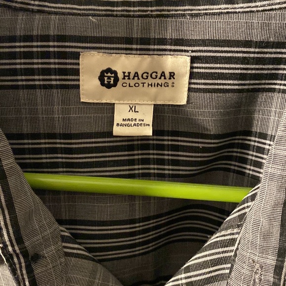 Haggar Button Down Shirt - Picture 2 of 3